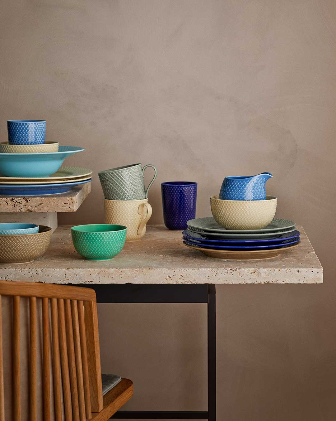 Rhombe Stel - klassisk og farverigt porcelæn